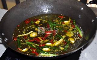 从磁器口走出来的名菜毛血旺的做法步骤：4