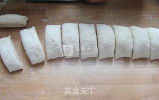 玉米白面花卷的做法步骤：5