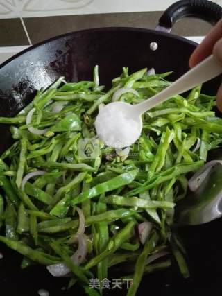 酱香扁豆丝的做法步骤：4