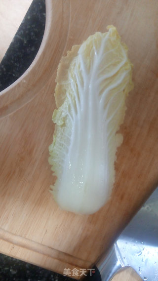 虾皮娃娃菜的做法步骤：1