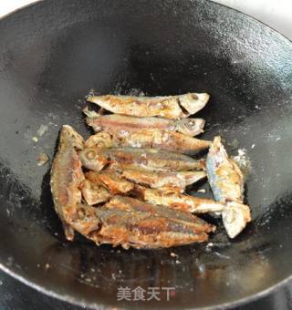 红烧池鱼的做法步骤：5