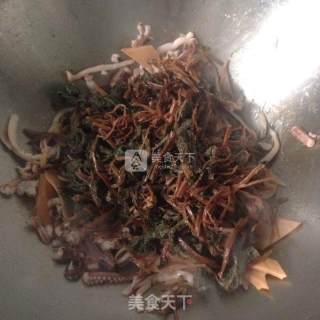 菜干烧鱿鱼的做法步骤：4