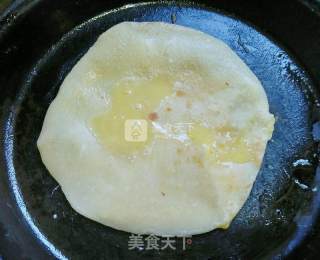 鸡蛋灌饼的做法步骤：13