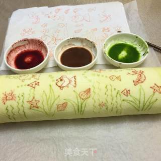 彩绘蛋卷一海底世界的做法步骤：10