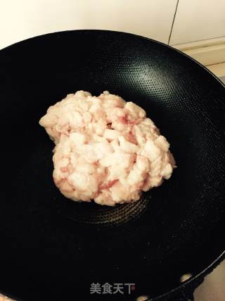梅干菜炒猪油渣的做法步骤：1