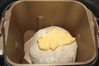 奶酪肉松排包（中种法）的做法步骤：5