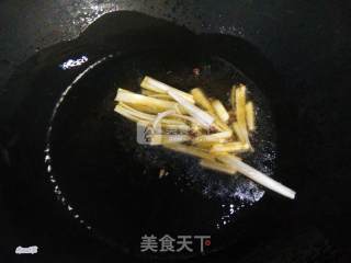 清炒茼蒿的做法步骤：2