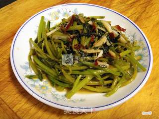 清炒茼蒿的做法步骤：6