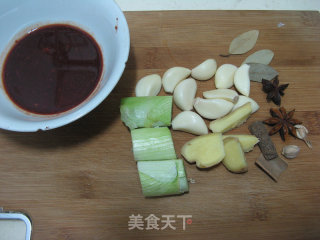 黑啤炖牛肋条的做法步骤：3