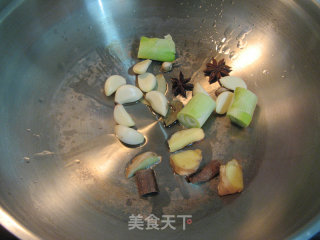 黑啤炖牛肋条的做法步骤：4