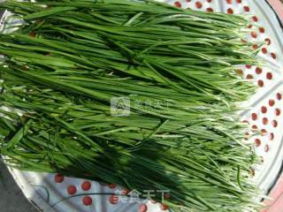 韭菜粉丝麻叶子扁食的做法步骤：1