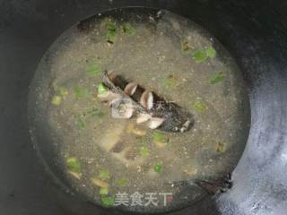 鱼汤的做法步骤：4