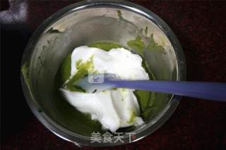 抹茶彩绘蛋糕卷的做法步骤：15