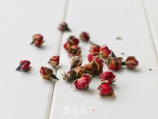 玫瑰戚风的做法步骤：1