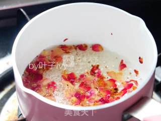 玫瑰戚风的做法步骤：2