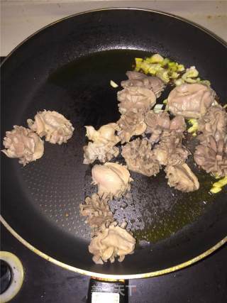 香辣鸡胗花的做法步骤：5