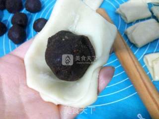 蛋黄酥的做法步骤：7