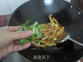 肉丝炒香干的做法步骤：10