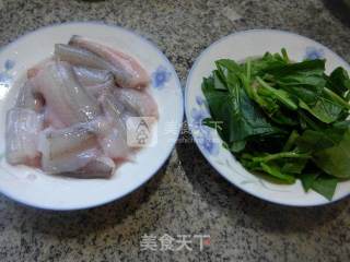 菠菜虾潺汤的做法步骤：1