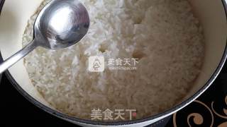 红烧排骨腊味双拼煲仔饭的做法步骤：4