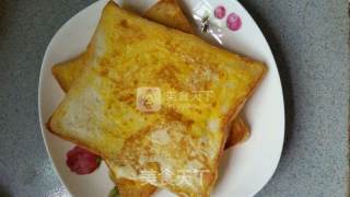 鸡蛋面包片的做法步骤：1