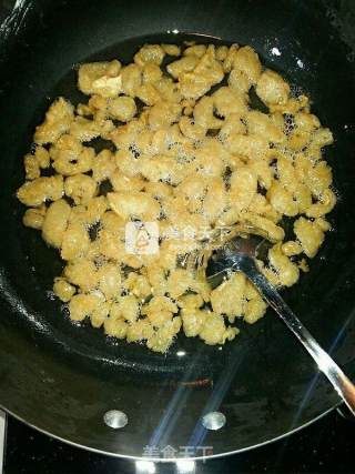 酥掉渣的中式鲜肉酥的做法步骤：3
