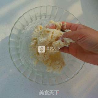 酥掉渣的中式鲜肉酥的做法步骤：10