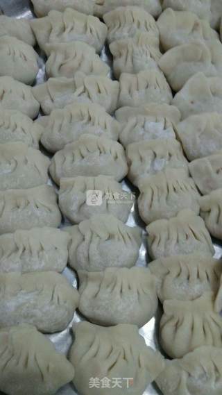 饺子（胡萝卜香菇馅）的做法步骤：9