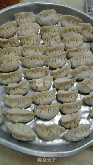 饺子（胡萝卜香菇馅）的做法步骤：11