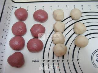 枣泥酥皮的做法步骤：2