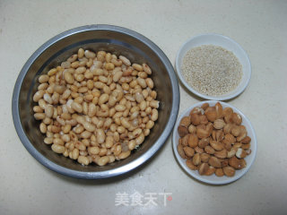 杏仁芝麻豆浆的做法步骤：2