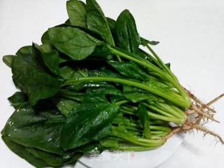 榨菠菜汁的做法步骤：1