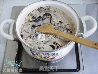 万圣节蜘蛛杯子蛋糕的做法步骤：13