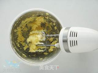 万圣节糖霜南瓜饼干的做法步骤：2