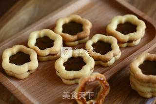 蜂蜜炼乳夹心饼干的做法步骤：18