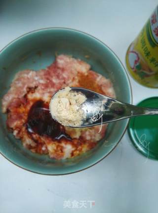 面条机做榨菜鲜肉千层饼的做法步骤：4