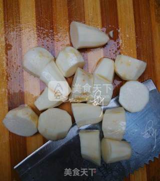 五花肉烧小芋头的做法步骤：3
