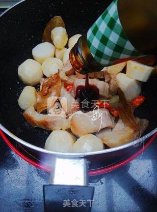 五花肉烧小芋头的做法步骤：9