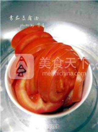 番茄豆腐汤的做法步骤：3