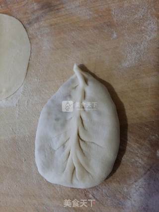 猪肉酸菜馅饼的做法步骤：16