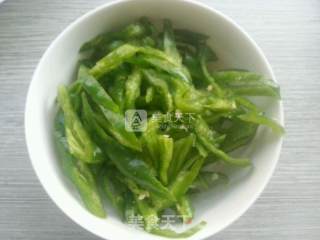 爆炒河虾的做法步骤：2