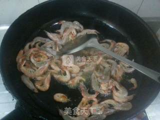 爆炒河虾的做法步骤：3