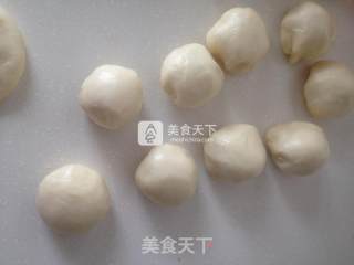 蛋黄酥的做法步骤：5