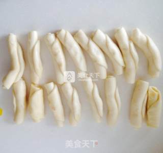 蛋黄酥的做法步骤：7