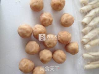 蛋黄酥的做法步骤：9