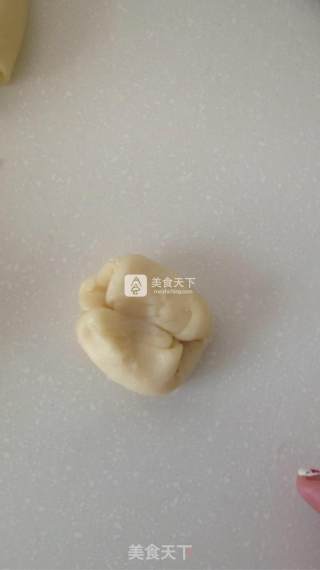 蛋黄酥的做法步骤：10