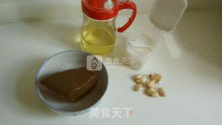 煎猪血的做法步骤：1