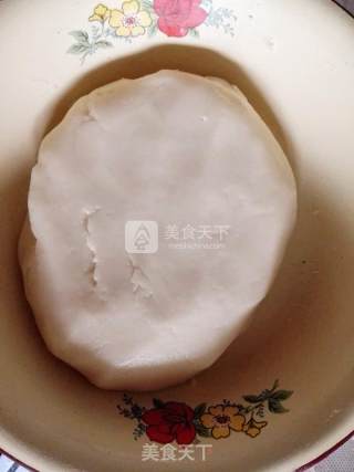 蛋黄酥的做法步骤：2