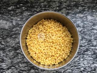 自制绿豆糕的做法步骤：2