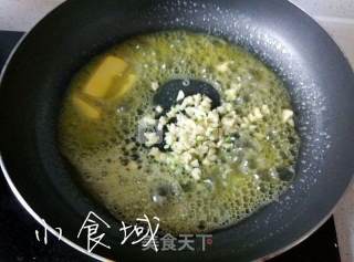 简单大气宴客菜【蒜香黄油虾】的做法步骤：3